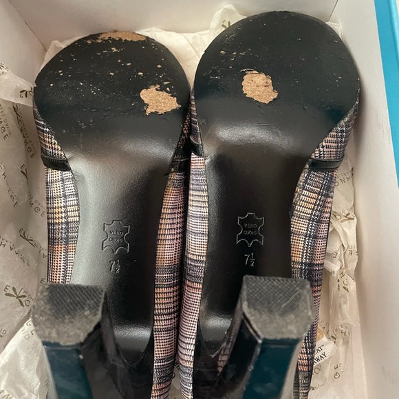 Exchange by Charles David, “Flair” Pumps/Heels, Black Plaid, 7.5M. - Picture 3 of 4